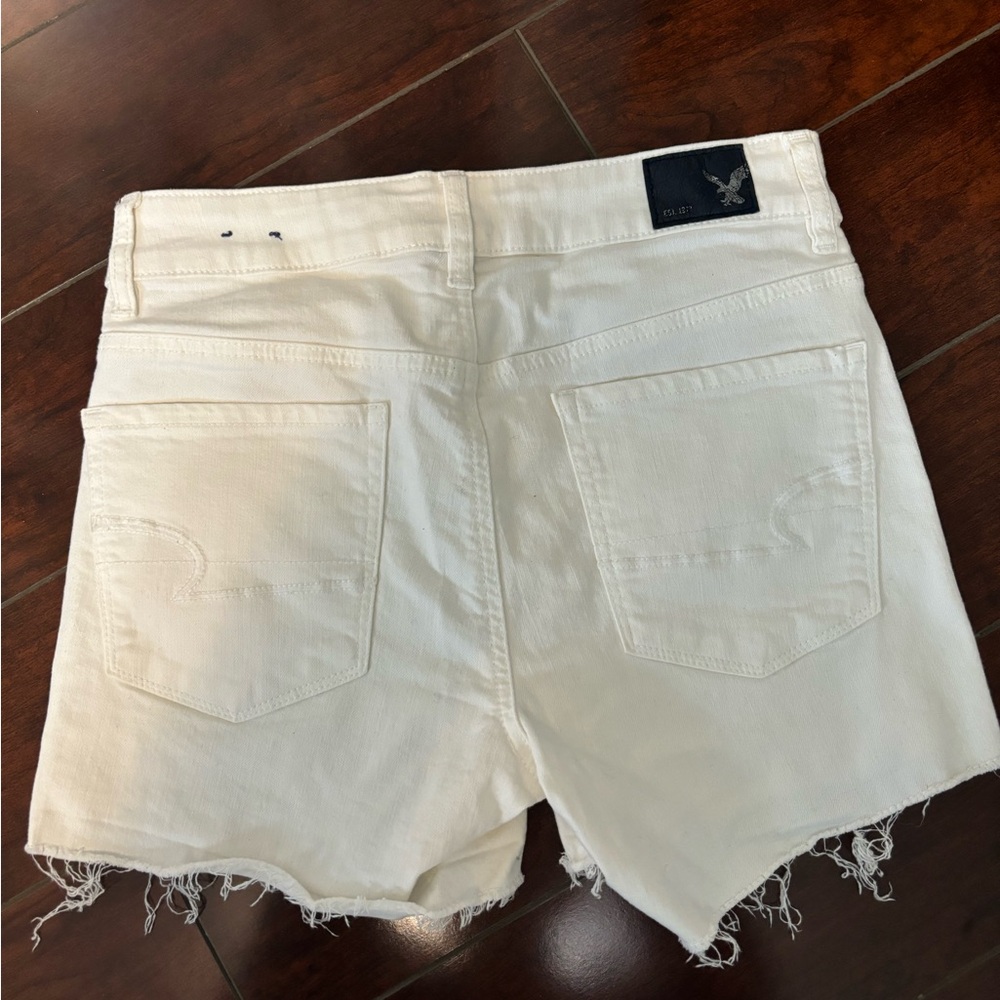 American Eagle Women's White Denim Shorts - Picture 2 of 2